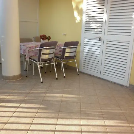 Gojka Miocevic Apartment Biograd Na Moru